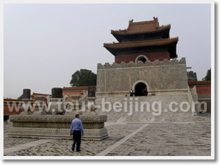 Beijing Eastern Qing Tombs Day Tour